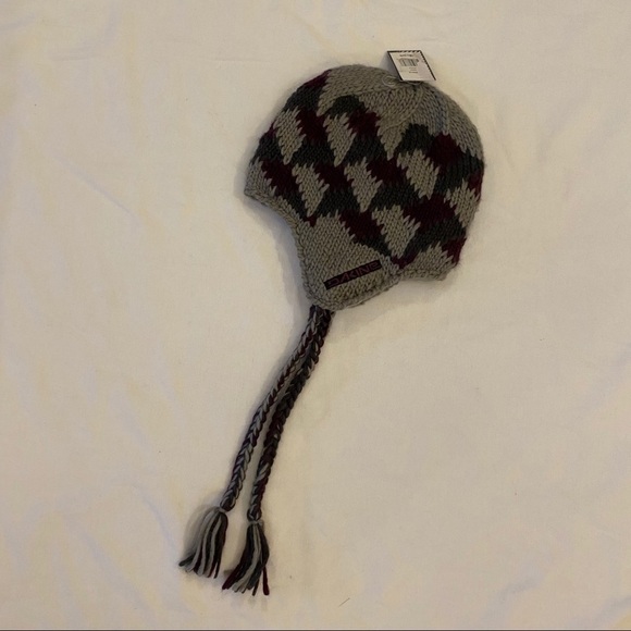 NWT~DAKINE Knitted Wool Blend Beanie-One Size-Unisex - Picture 1 of 5